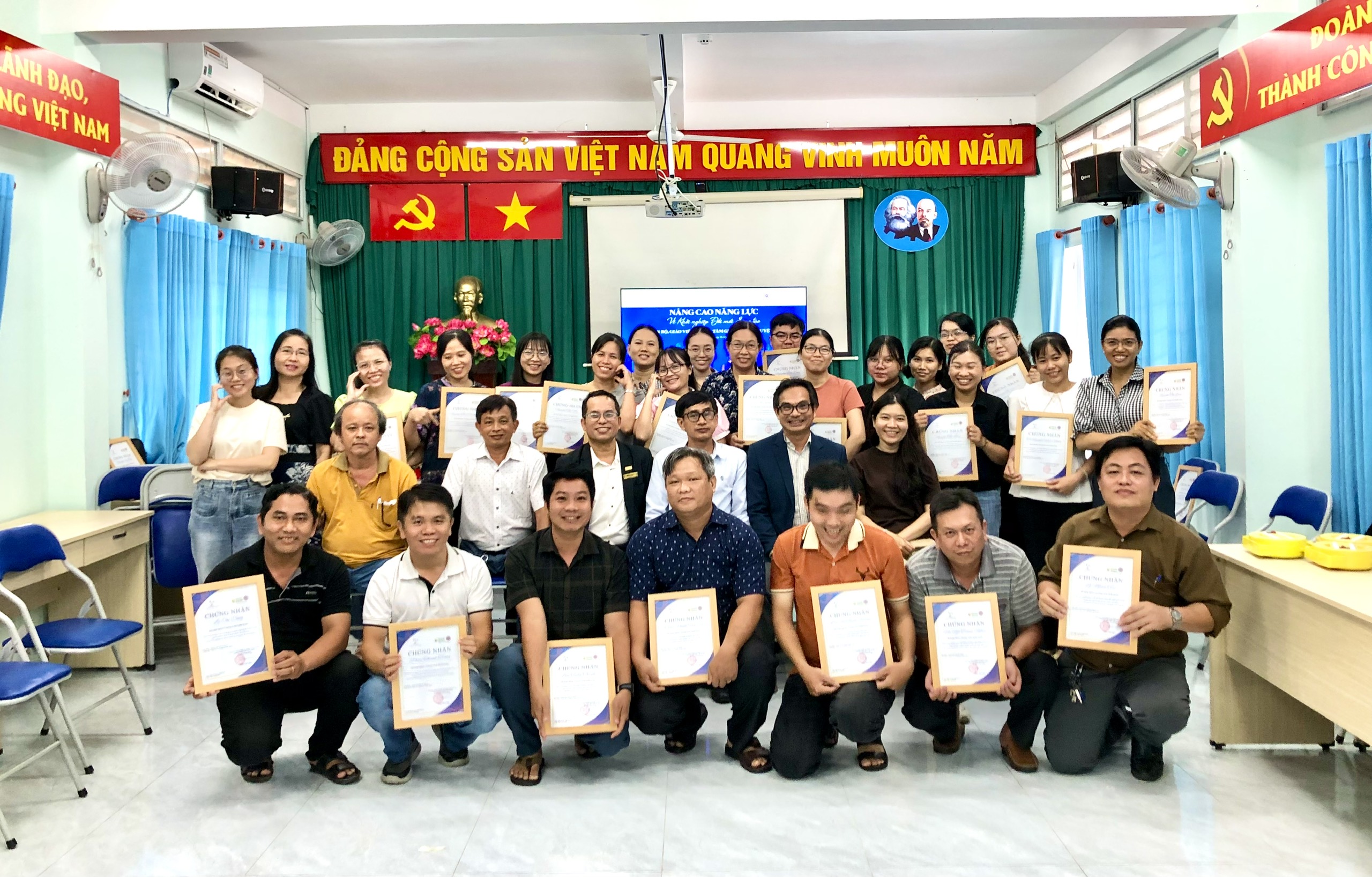 Lan tỏa tinh thần khởi nghiệp: Lớp 06 huấn luyện đổi mới sáng tạo đến với Củ Chi