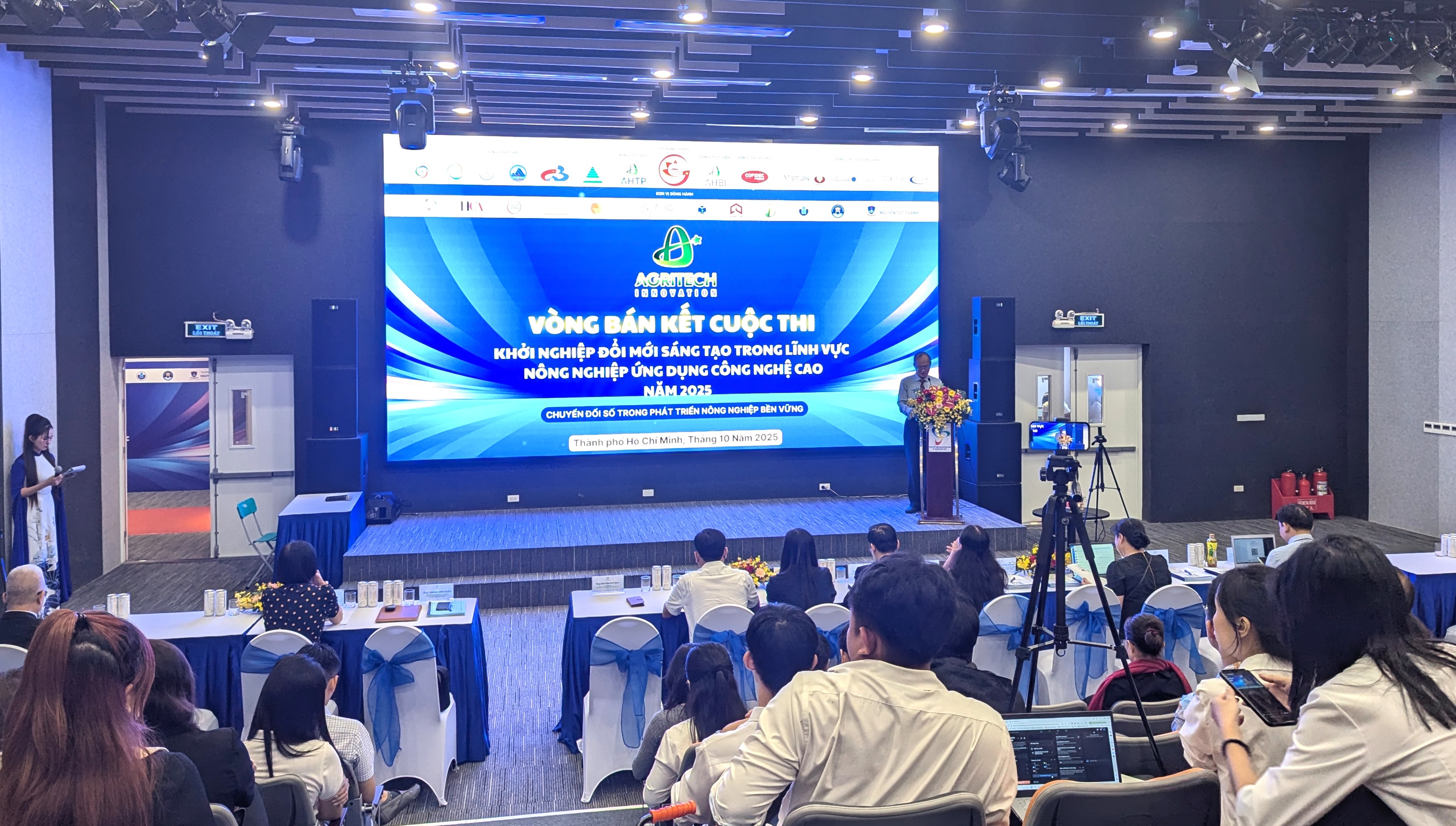 Vòng Bán kết Cuộc thi “Khởi nghiệp đổi mới sáng tạo trong lĩnh vực nông nghiệp ứng dụng công nghệ cao năm 2025”