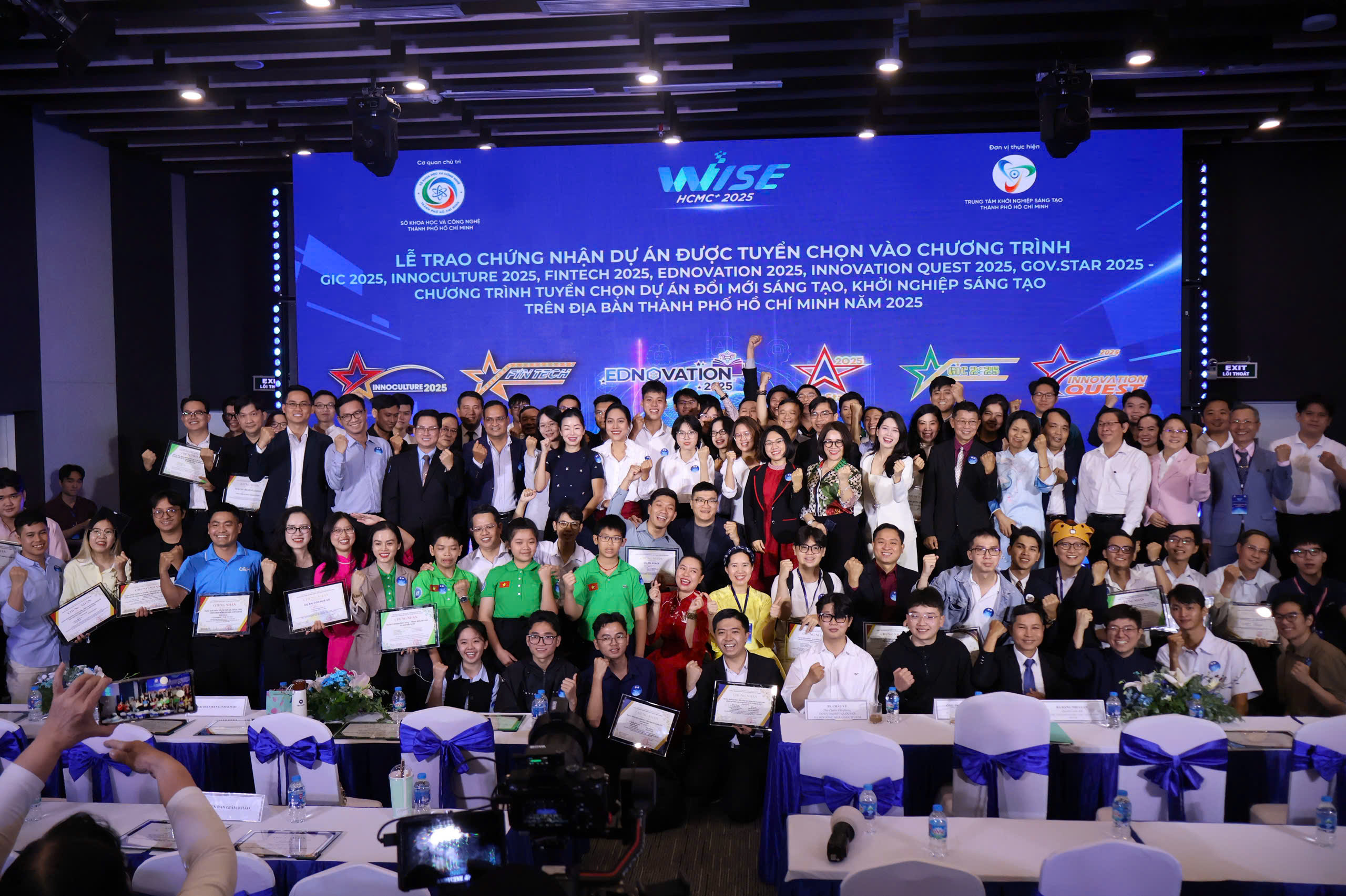 Lễ trao chứng nhận các dự án được tuyển chọn vào các chương trình tuyển chọn dự án đổi mới sáng tạo, khởi nghiệp sáng tạo năm 2025