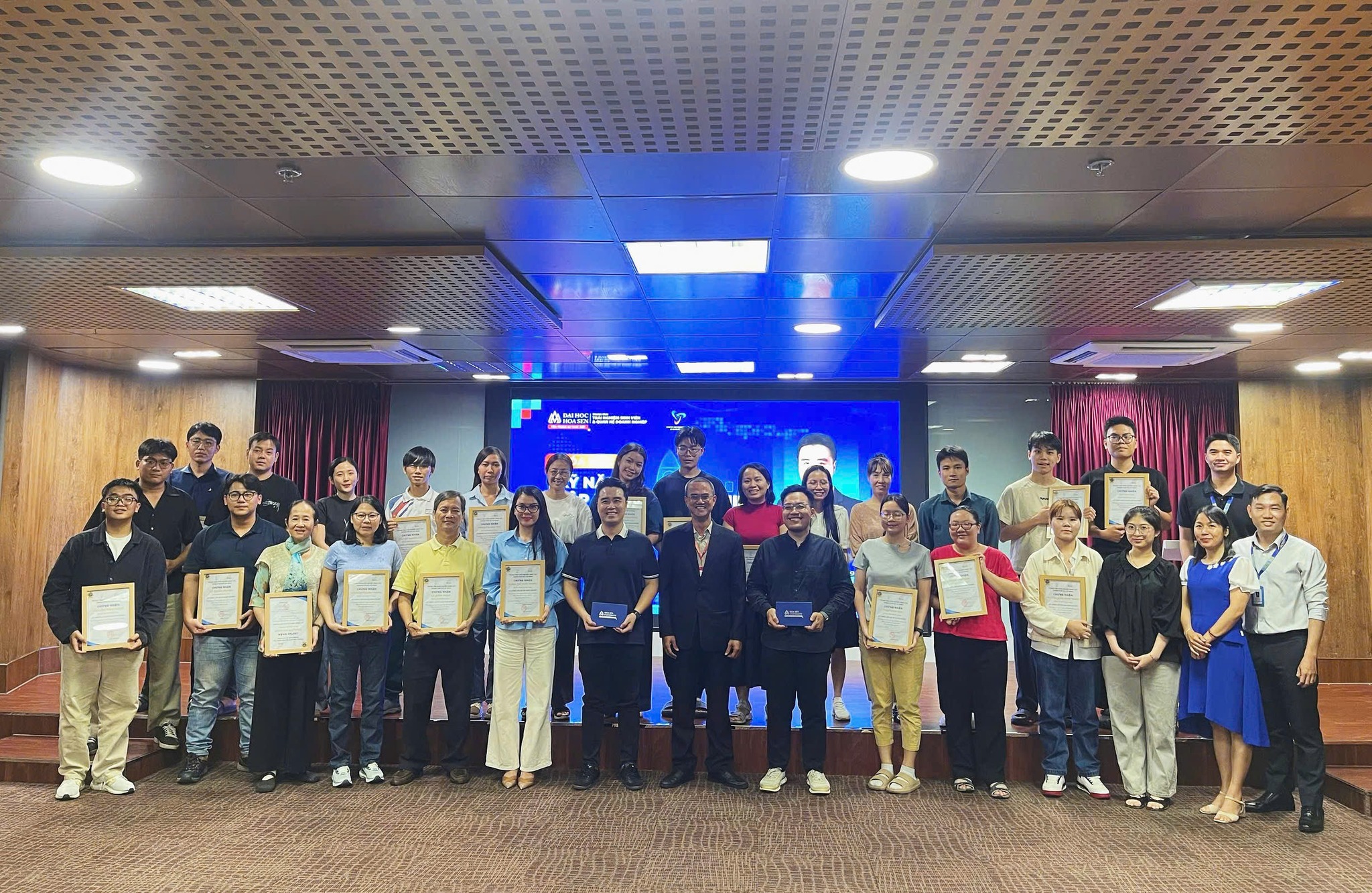 SIHUB: Tổ chức khóa huấn luyện “Kỹ năng lập dự án khởi nghiệp” tại Trường Đại học Hoa Sen