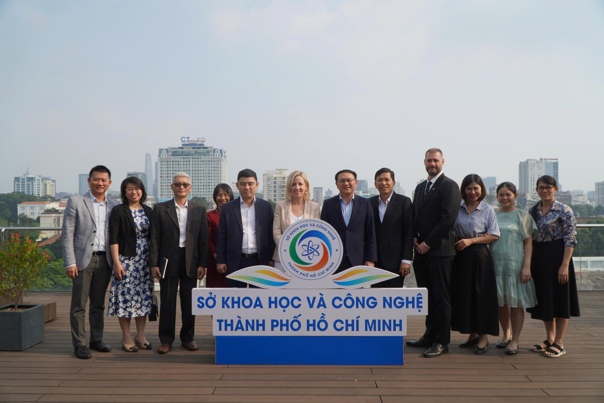 Tiếp và làm việc với đoàn công tác của Tổng Lãnh sự quán Hoa Kỳ