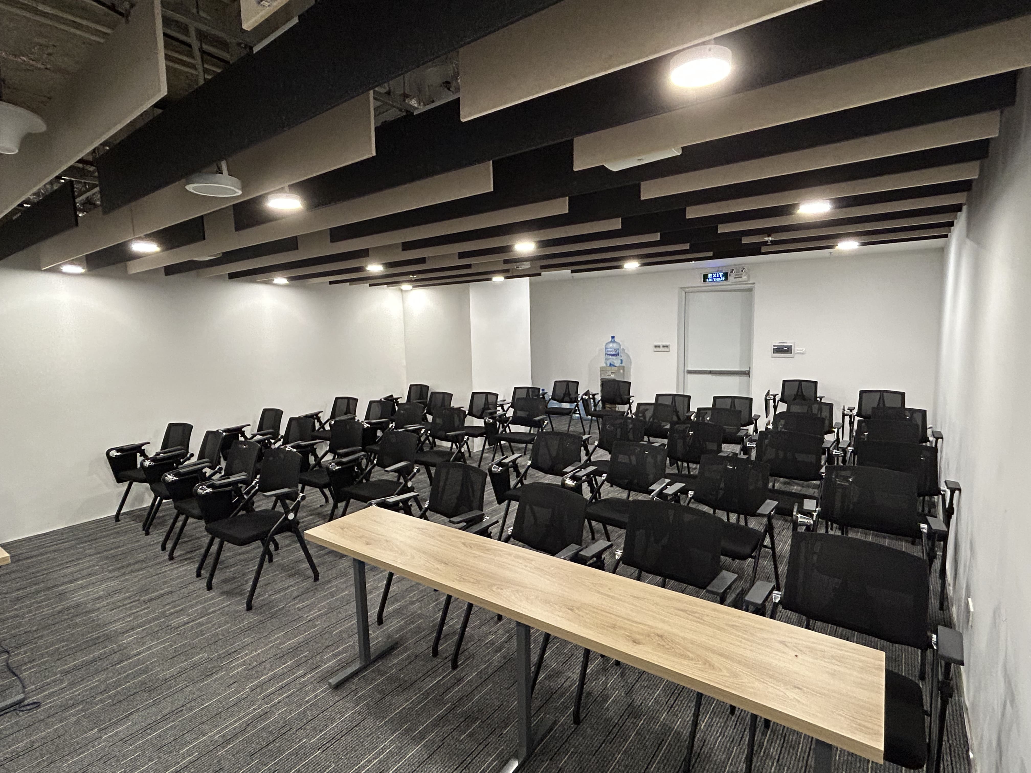 Phòng Đào tạo S2.02 - Ảnh 2